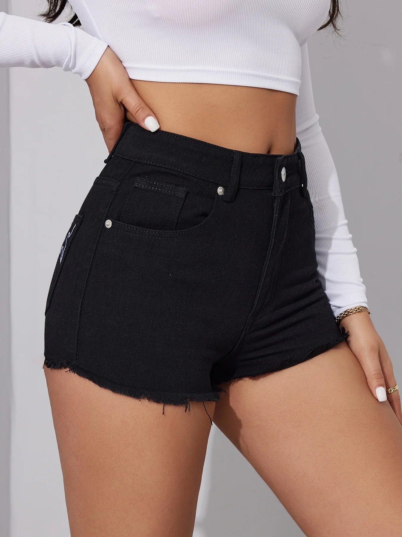 Summer New Black Mid-Waist Embroidered Fashion Sexy Skinny Short