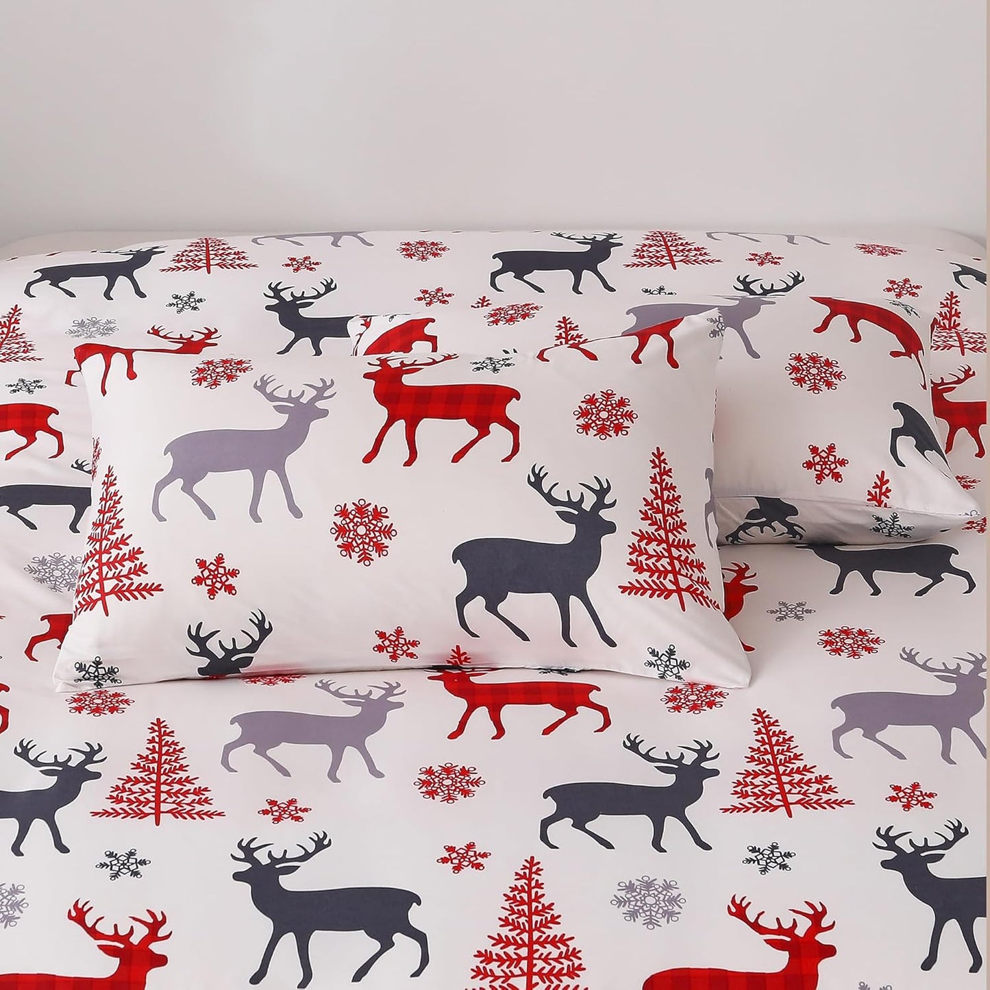 Reindeer Snowflakes King Size Duvet Cover Set - 3 Piece