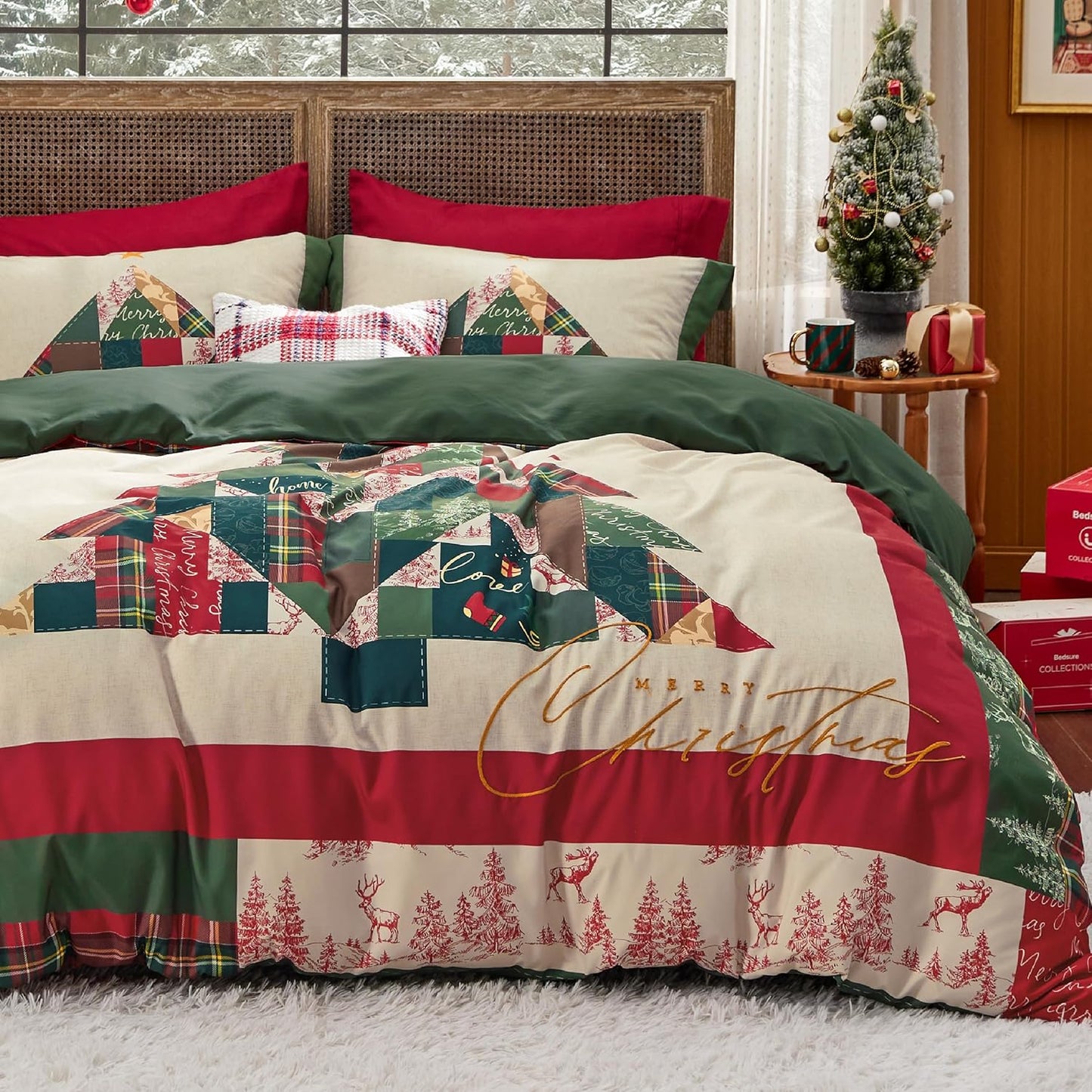 Red Forest Christmas Bedding Set - Queen Size - 5-Piece Set with Duvet Cover, Pillow Shams, Throw Blanket, and Decorative Pillow