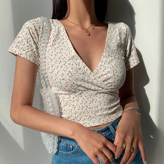 AMY - French Retro Floral V-neck Slim T-shirt Crop Top