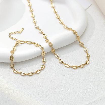 Retro Style Hollow Hot Circle Chain Necklace